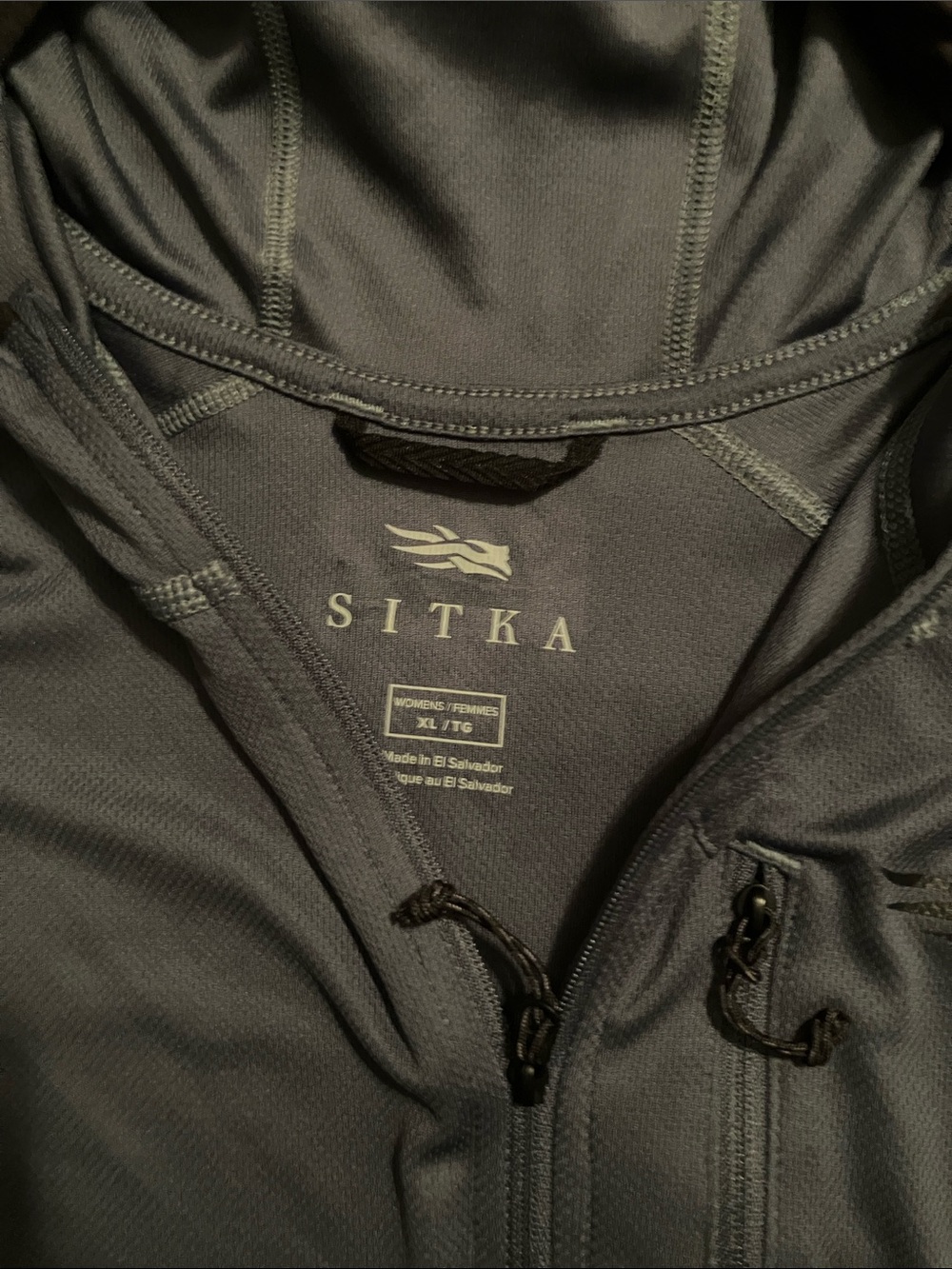 Sitka Women's Lightweight Hooded Shirt Jacket — Charcoal